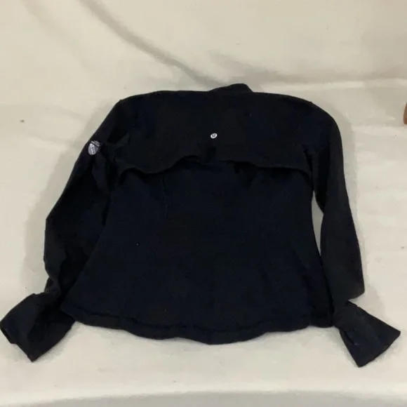 EUC woman’s Lululemon zip up jacket - Picture 6 of 7